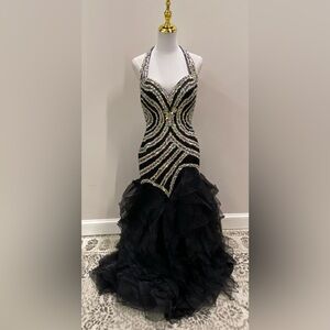 NWT Retzee Dress. Size 8